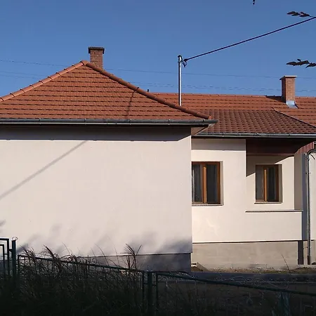 Sandora Vendeghaz * Nagyrákos